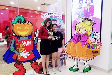 Halloween “chia sẻ yêu thương” tại Anh Văn Hội Việt Mỹ VUS