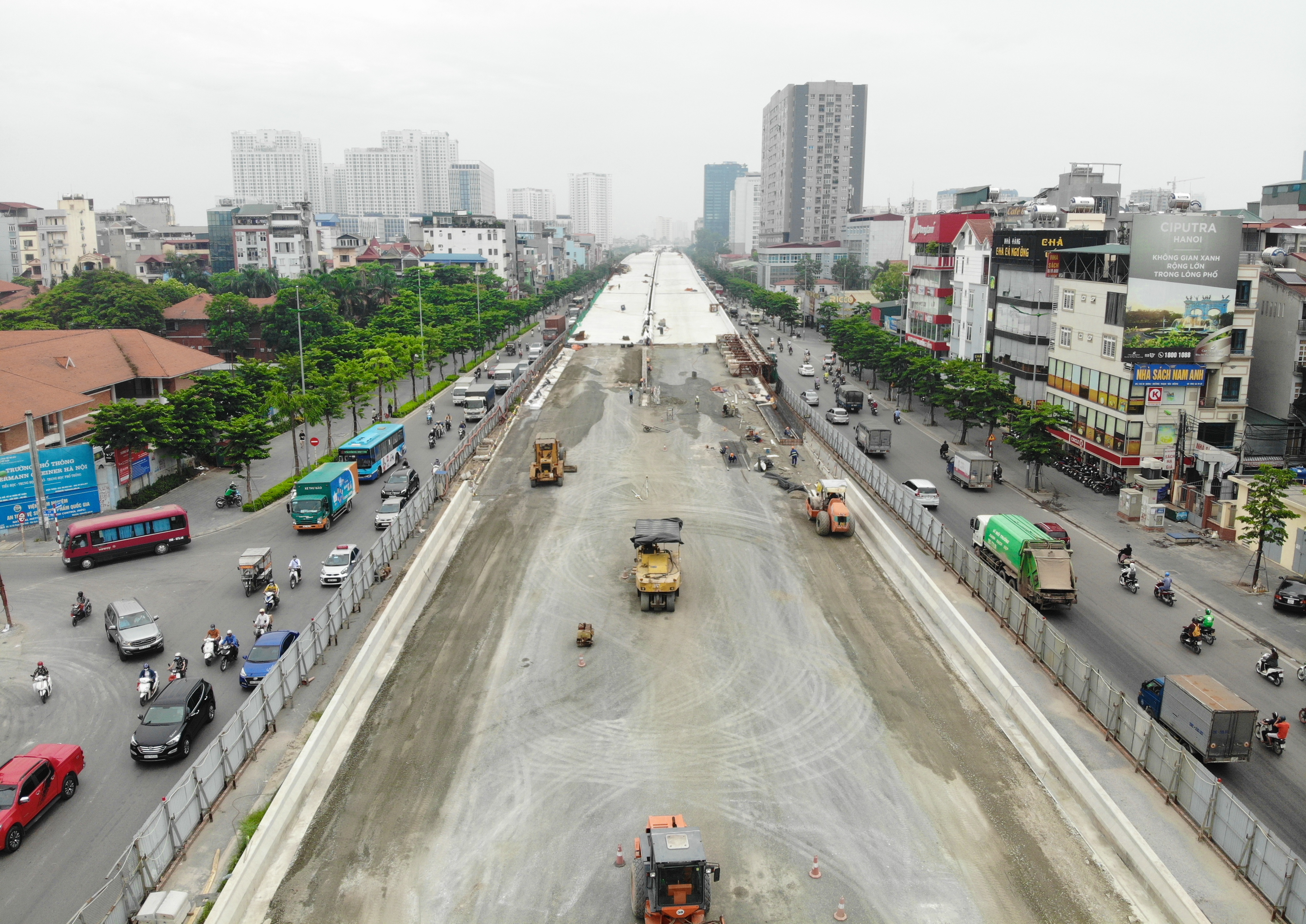 Hà Nội: Gấp rút thi công đường vành đai 3 trên cao trước ngày thông xe - 6 Hà Nội: Gấp rút thi công đường vành đai 3 trên cao trước ngày thông xe - 6