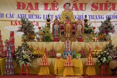 10.000 ngọn nến sẽ thắp sáng nhà tù Lao Bảo