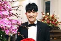 Ca sĩ Quang Hà hạnh phúc đón tuổi 41