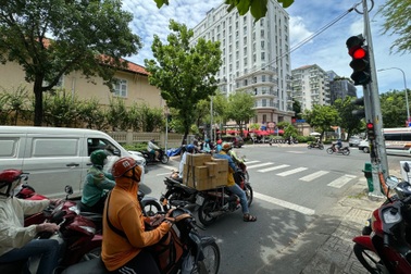 TPHCM thí điểm bỏ đếm giây đèn tín hiệu ở 4 giao lộ trung tâm