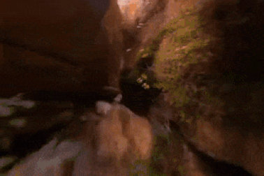 Clip: Choáng ngợp với cảnh phim ghi hình trong hẻm núi “siêu hẹp”