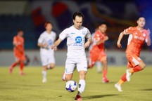 CLB Nam Định hòa SHB Đà Nẵng, SL Nghệ An chia điểm với CLB Quảng Nam