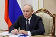 Ukraine ồ ạt tập kích hạ tầng Nga, Tổng thống Putin ra sắc lệnh khẩn