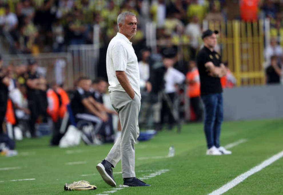 HLV Mourinho quyết tâm giành vé dự Champions League cùng Fenerbahce - 2 HLV Mourinho quyết tâm giành vé dự Champions League cùng Fenerbahce - 2