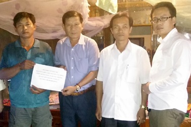 Hơn 100 triệu đồng đến với gia cảnh éo le anh Nguyễn Văn Đông