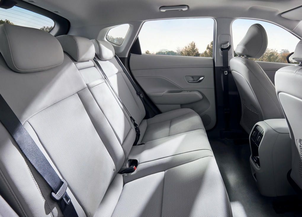 Hyundai Kona Electric 2024 chính thức ra mắt, hơn hẳn bản máy xăng - 8 Hyundai Kona Electric 2024 chính thức ra mắt, hơn hẳn bản máy xăng - 8
