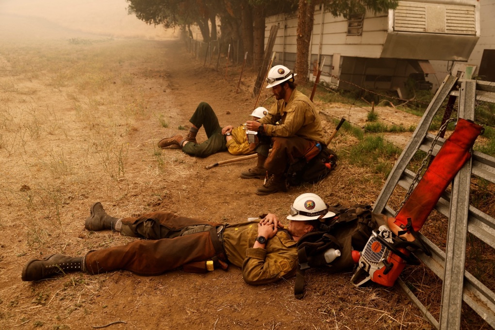 Cháy rừng kinh hoàng ở California, 2.000 người phải sơ tán khẩn cấp - 6 Cháy rừng kinh hoàng ở California, 2.000 người phải sơ tán khẩn cấp - 6