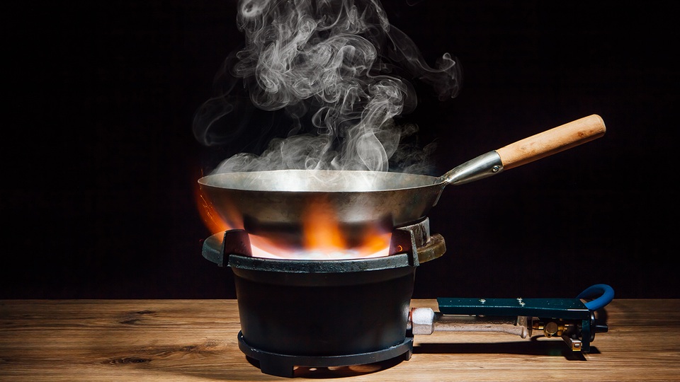 Cách chế biến phù hợp với từng loại dầu ăn để tránh rước chất độc vào người - 2 Cách chế biến phù hợp với từng loại dầu ăn để tránh rước chất độc vào người - 2