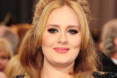 “Hứng gạch” vì chê giọng hát Adele, nhà sản xuất âm nhạc vội vàng xin lỗi