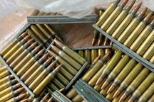 Xác minh nguồn gốc 33 băng đạn súng trường nằm bên hồ