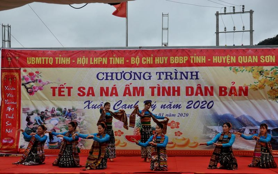 Tết sớm nơi bản làng vùng biên từng bị cơn lũ kinh hoàng quét qua - 7 Tết sớm nơi bản làng vùng biên từng bị cơn lũ kinh hoàng quét qua - 7