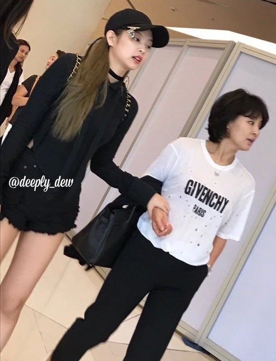 Hò hẹn với Jennie, G-Dragon phá bỏ nguyên tắc của chính mình - 7 Hò hẹn với Jennie, G-Dragon phá bỏ nguyên tắc của chính mình - 7