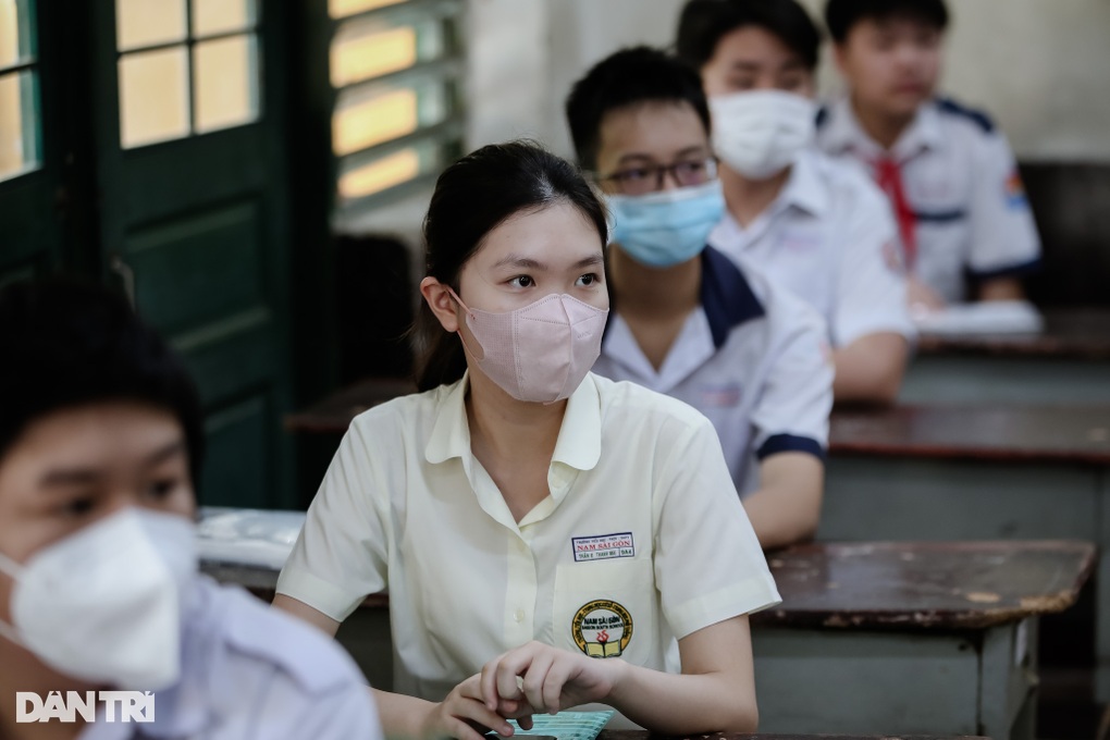 Công bố đáp án 3 môn thi lớp 10 tại TPHCM - 1 Công bố đáp án 3 môn thi lớp 10 tại TPHCM - 1
