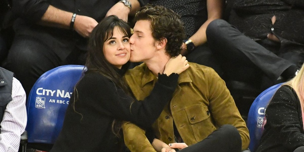 Ca sĩ có bản hit tỷ view chia tay bồ điển trai kém tuổi - 2 Ca sĩ có bản hit tỷ view chia tay bồ điển trai kém tuổi - 2