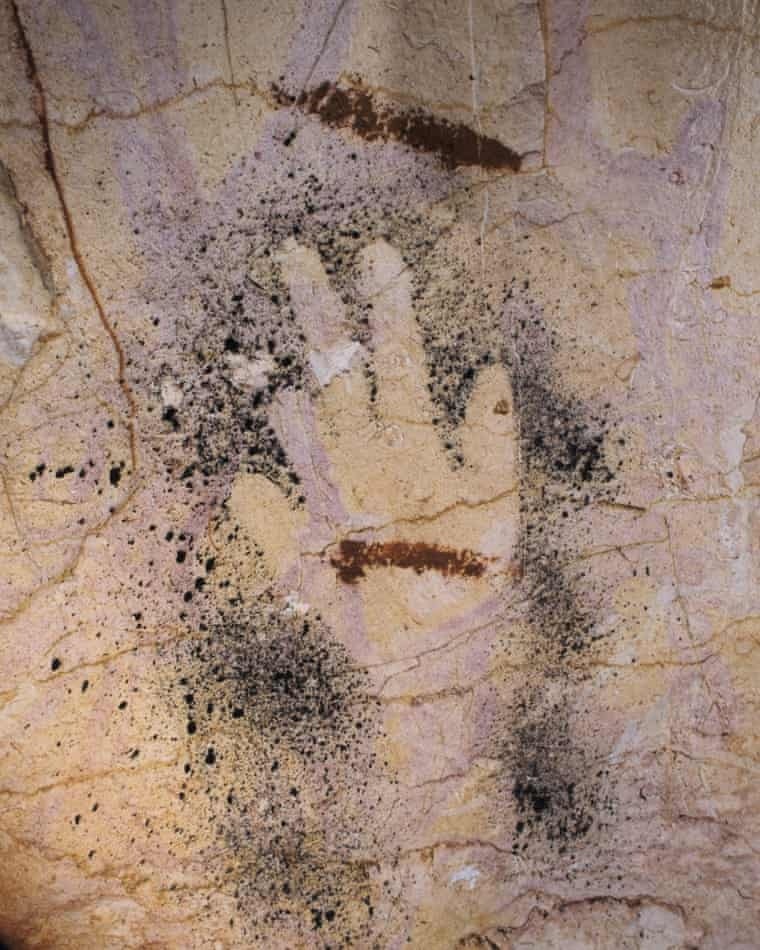 پراگیتہاسک انسانی انگلیوں کے نشانات میں اکثر انگلیاں اور جوڑ کیوں غائب ہوتے ہیں؟ - 2 Tại sao dấu tay người tiền sử để lại thường thiếu ngón, thiếu đốt? - 2