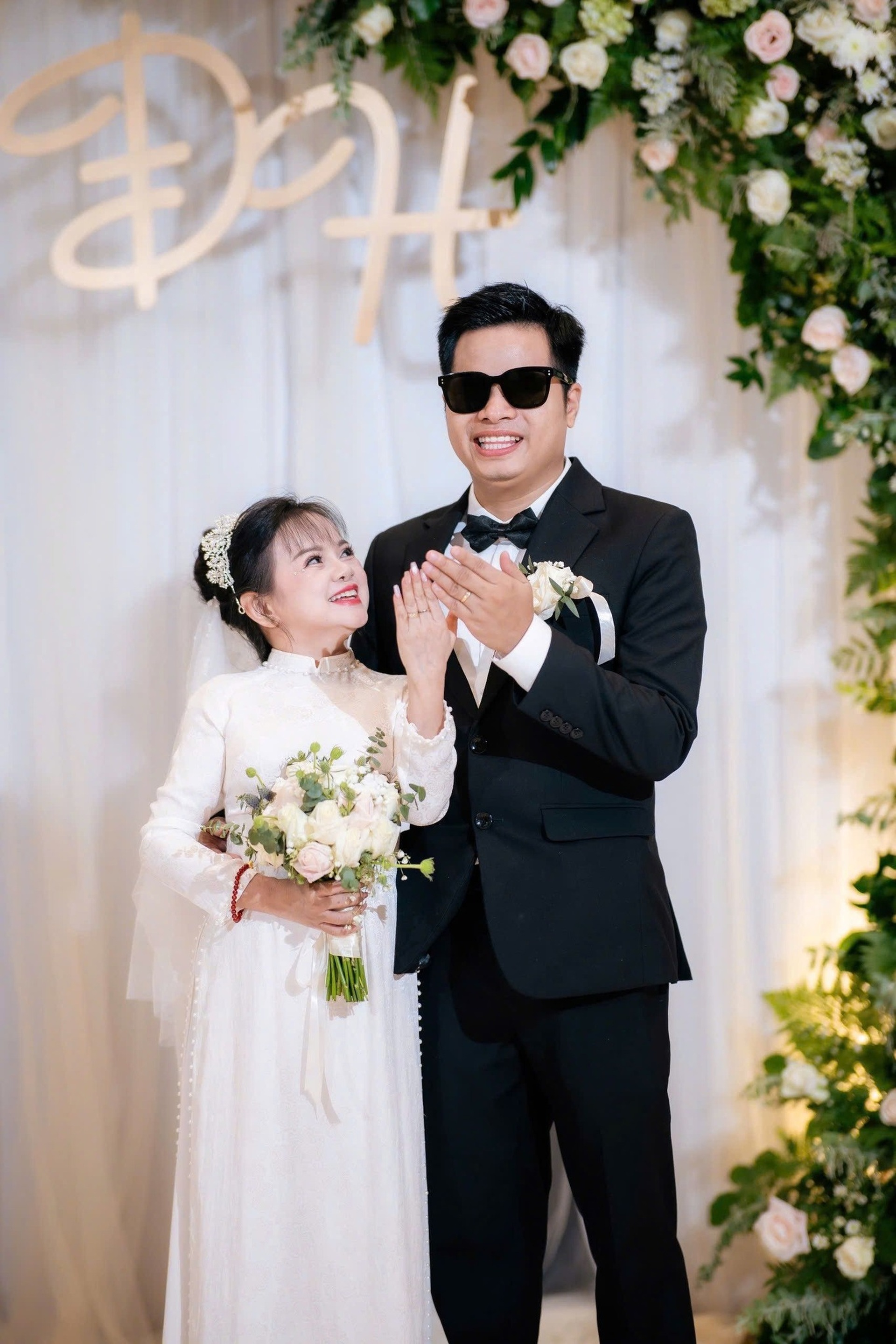 Chuyện tình cổ tích của cô gái Hà Nội cao 1,25m và chồng kém 14 tuổi - 9 Chuyện tình cổ tích của cô gái Hà Nội cao 1,25m và chồng kém 14 tuổi - 9