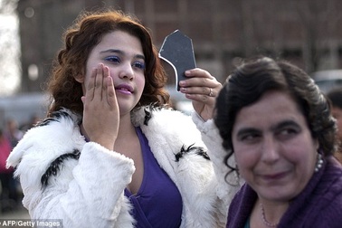 Kỳ lạ phiên chợ nơi các thiếu nữ trẻ được "rao bán" để tìm chồng