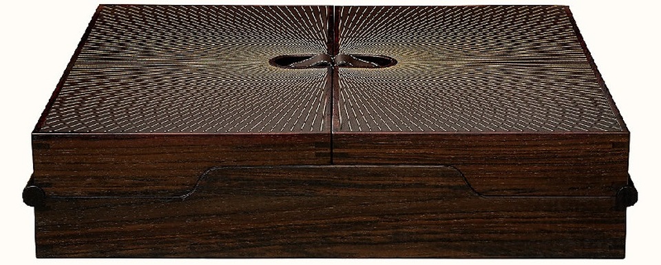 Hãng thời trang xa xỉ ra mắt bộ mạt chược bằng da trị giá gần... 1 tỷ đồng - 3