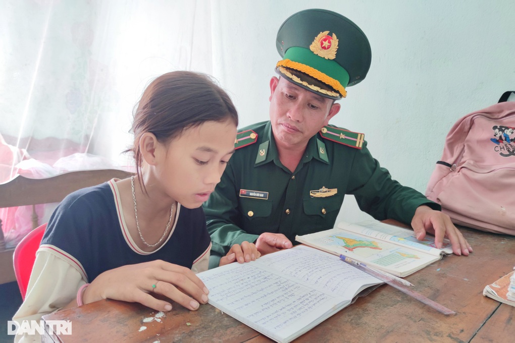 Tết biên cương ấm áp tình cảm những người bố nuôi quân hàm xanh - 1 Tết biên cương ấm áp tình cảm những người bố nuôi quân hàm xanh - 1