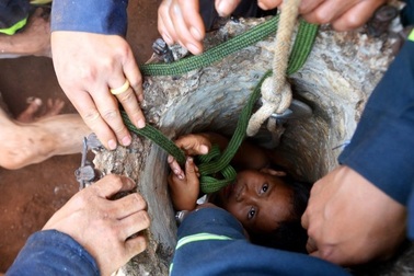 Nhà văn Nguyễn Quang Thiều: "Có tác phẩm cứu hộ khiến tôi xúc động vô cùng"