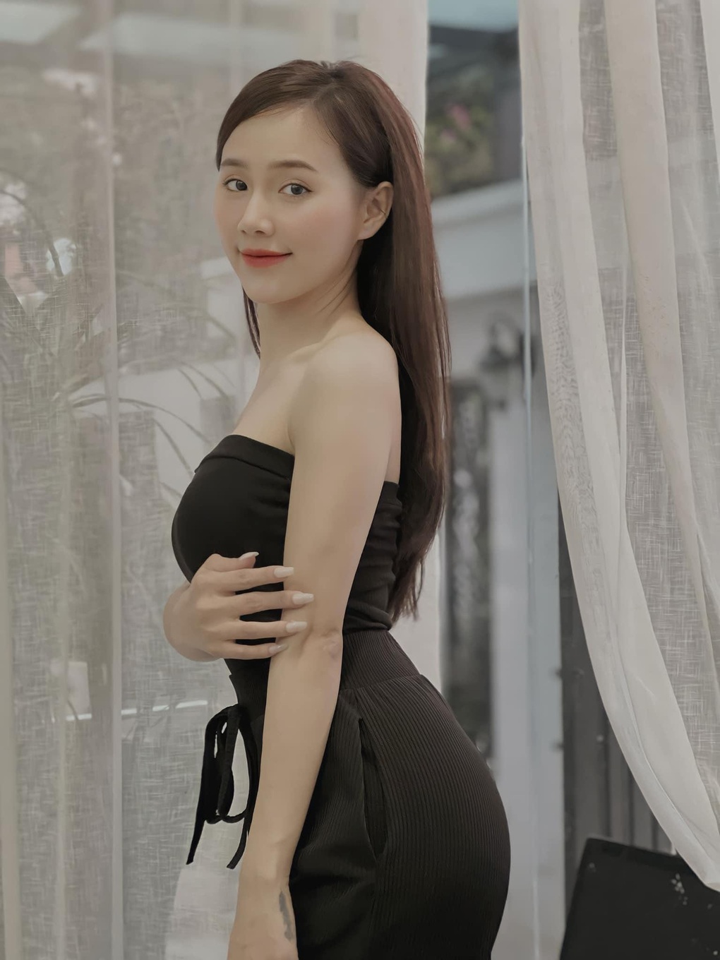 Đời thường trẻ trung, gợi cảm của Minh Thu Nơi giấc mơ tìm về - 13 Đời thường trẻ trung, gợi cảm của Minh Thu Nơi giấc mơ tìm về - 13