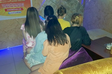 Bí mật trong tiệm massage với gói dịch vụ “vua đặc biệt”