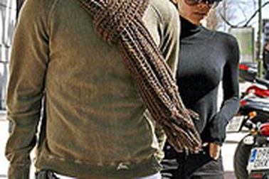 Bà Beck "để mắt" tới biệt thự của Meg Ryan