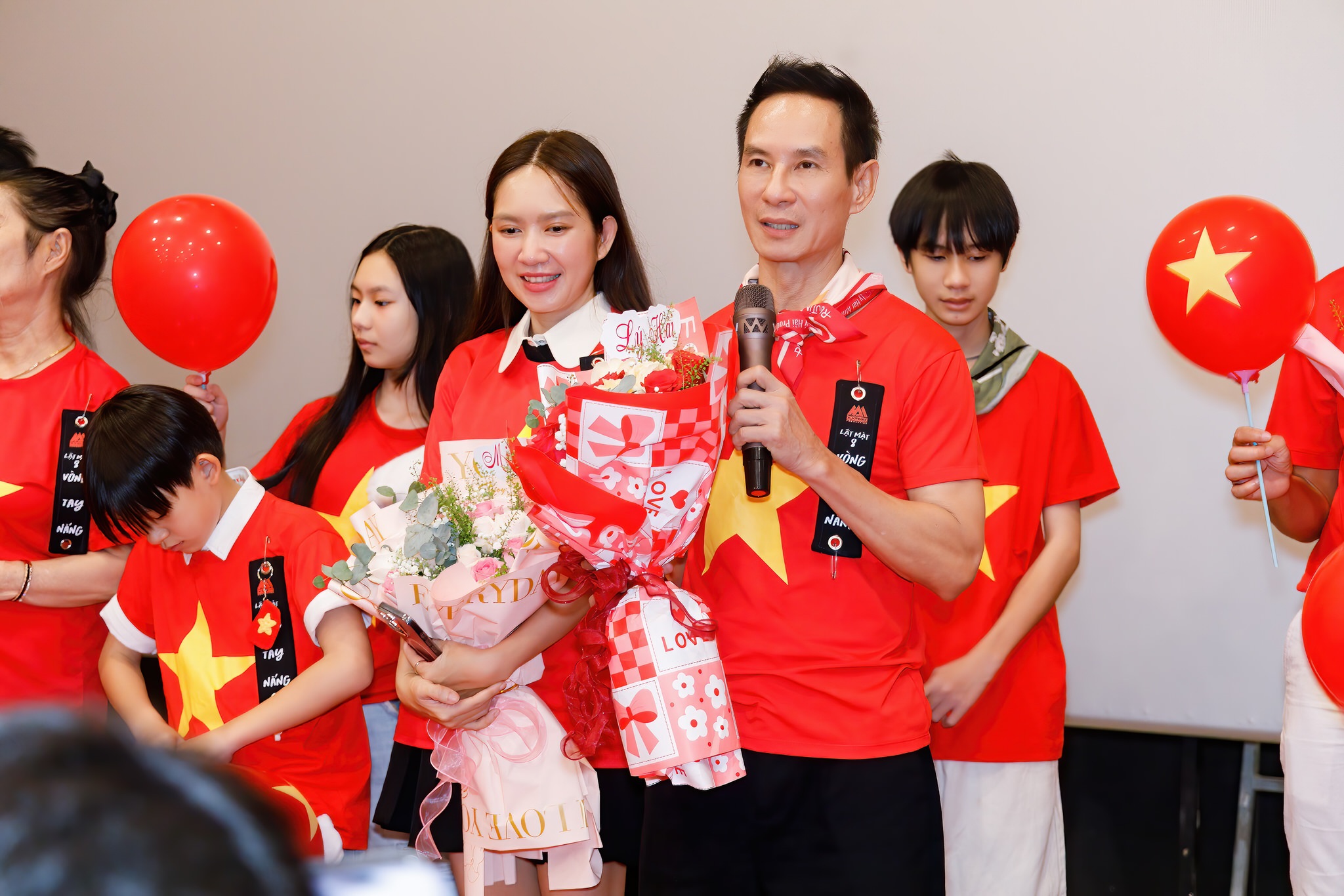 Đạo diễn Lý Hải: "Tôi chỉ yêu cầu vợ mặc kín đáo"