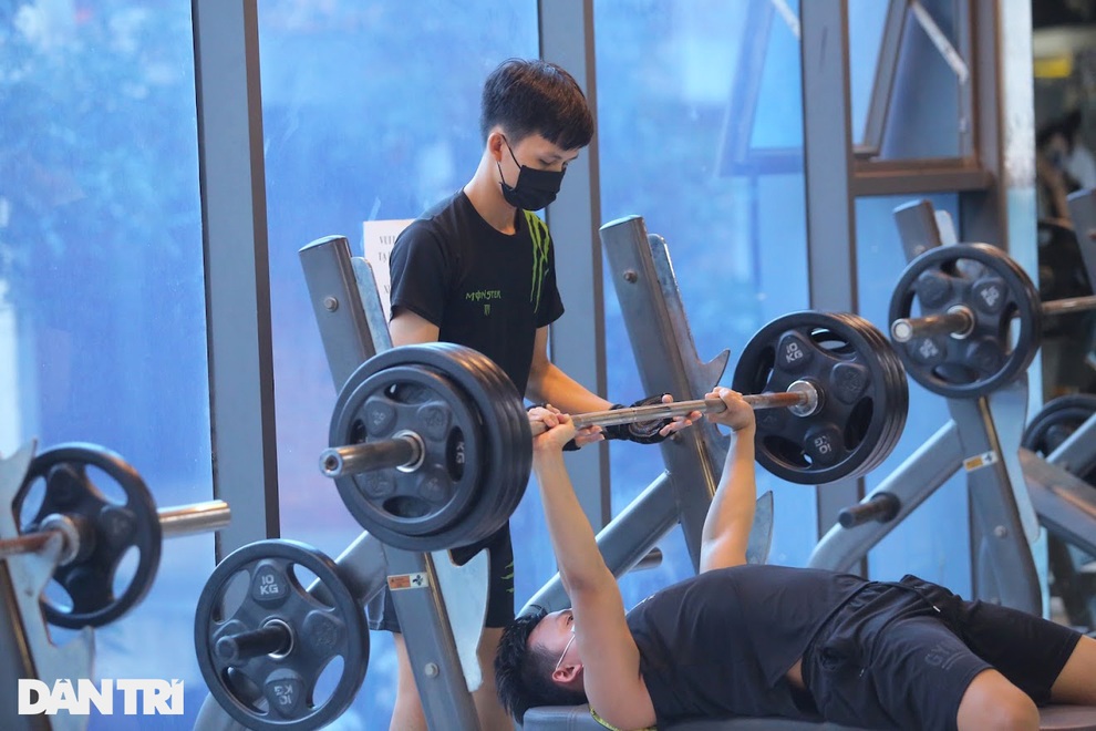 Nhiều phòng gym ở Hà Nội rón rén mở cửa, hạn chế nhận học viên mới - 8 Nhiều phòng gym ở Hà Nội rón rén mở cửa, hạn chế nhận học viên mới - 8
