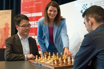 Quang Liêm giữ chắc ngôi đầu bảng siêu giải Biel