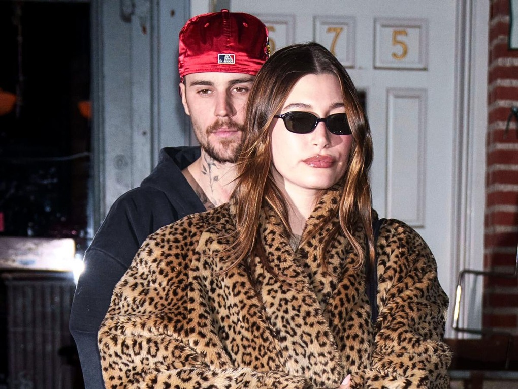Bà xã Hailey Bieber giúp Justin Bieber trả khoản nợ 31,5 triệu USD? - 2 Bà xã Hailey Bieber giúp Justin Bieber trả khoản nợ 31,5 triệu USD? - 2