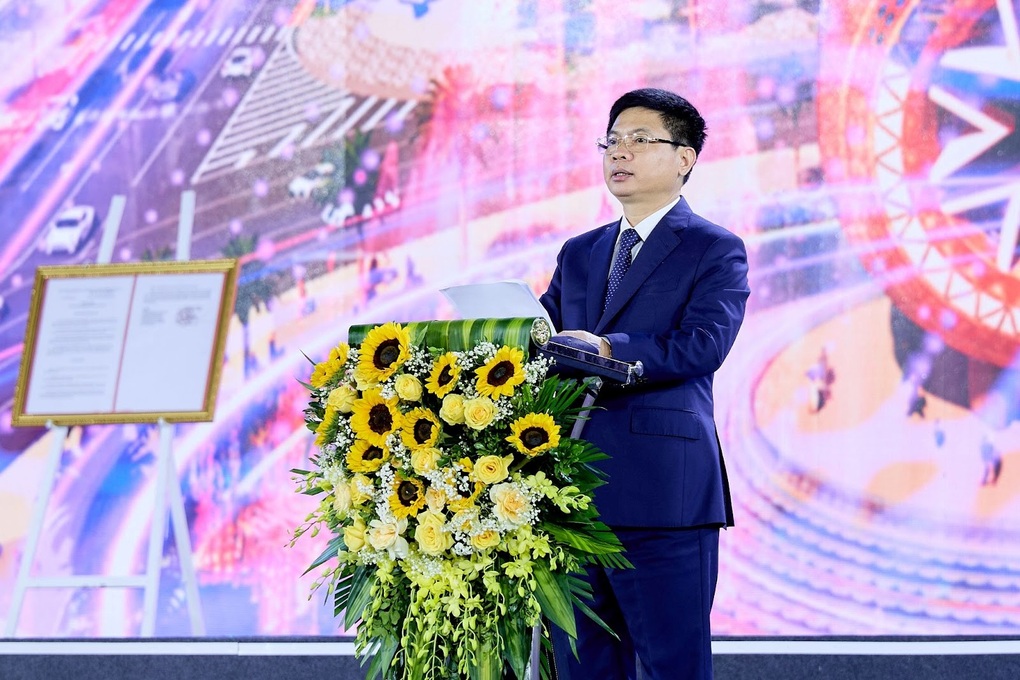Hàng nghìn người dự chương trình nghệ thuật Rực rỡ Hà Nam - 1 Hàng nghìn người dự chương trình nghệ thuật Rực rỡ Hà Nam - 1