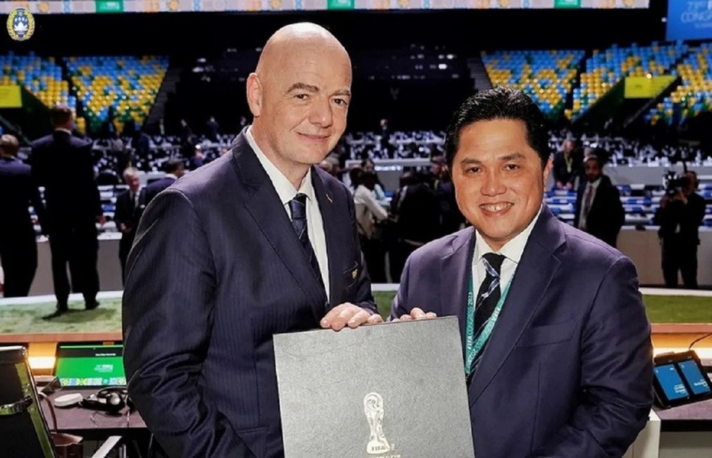 ការសម្រេចចិត្តរបស់ FIFA ធ្វើឱ្យបាល់ទាត់ឥណ្ឌូនេស៊ីសប្បាយចិត្ត - ១ FIFA ra phán quyết khiến bóng đá Indonesia nức lòng - 1