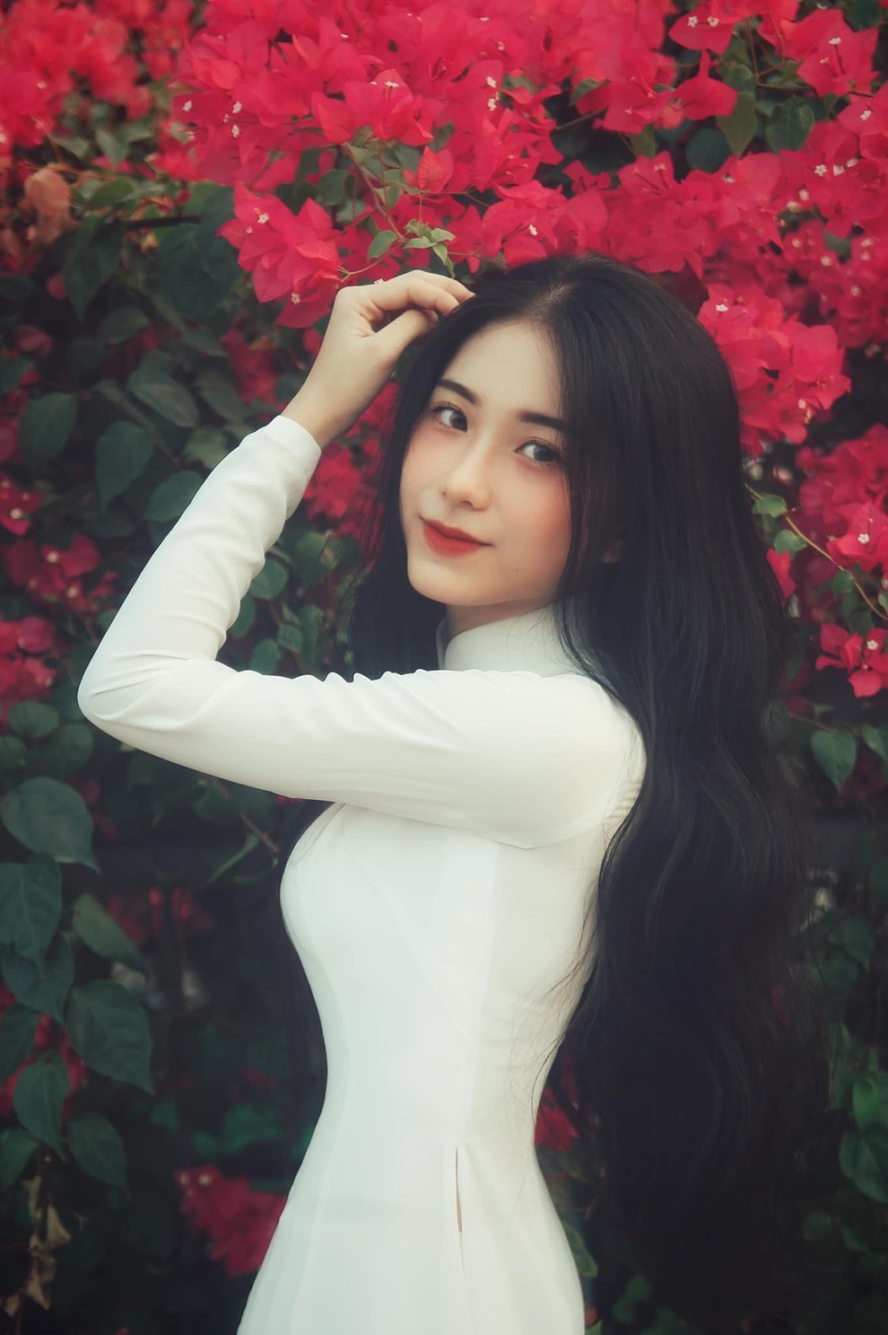 Xao xuyến trước nhan sắc của nàng thơ tóc mây Long An - 1 Xao xuyến trước nhan sắc của nàng thơ tóc mây Long An - 1