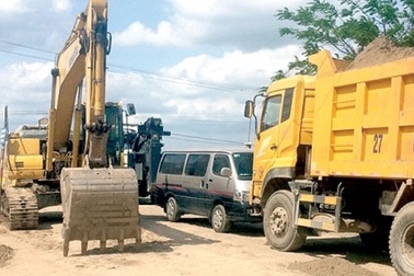 Tin mới vụ doanh nghiệp “nhốt” đoàn xe công vụ ở Thái Bình