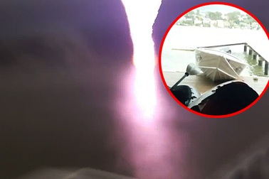 Thoát chết trong gang tấc khi suýt bị sét đánh trúng