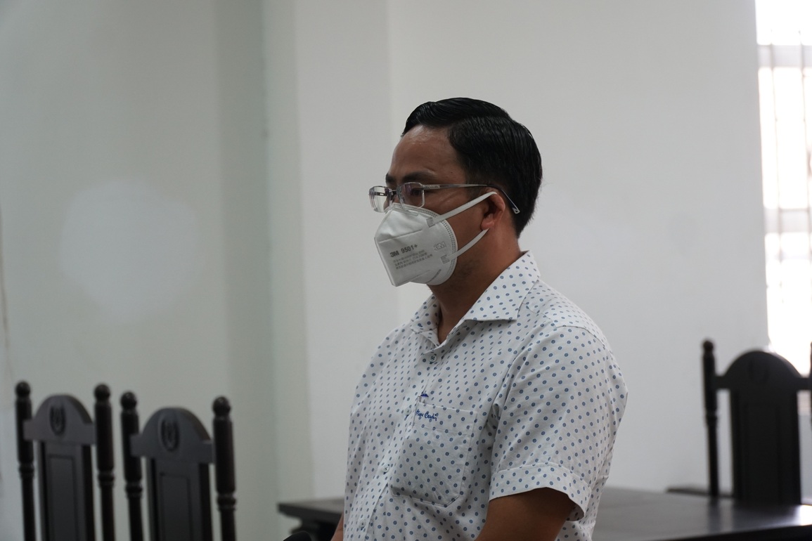 Người đàn ông tự xưng Ban chỉ đạo quận 7 lãnh án - 1 Người đàn ông tự xưng Ban chỉ đạo quận 7 lãnh án - 1
