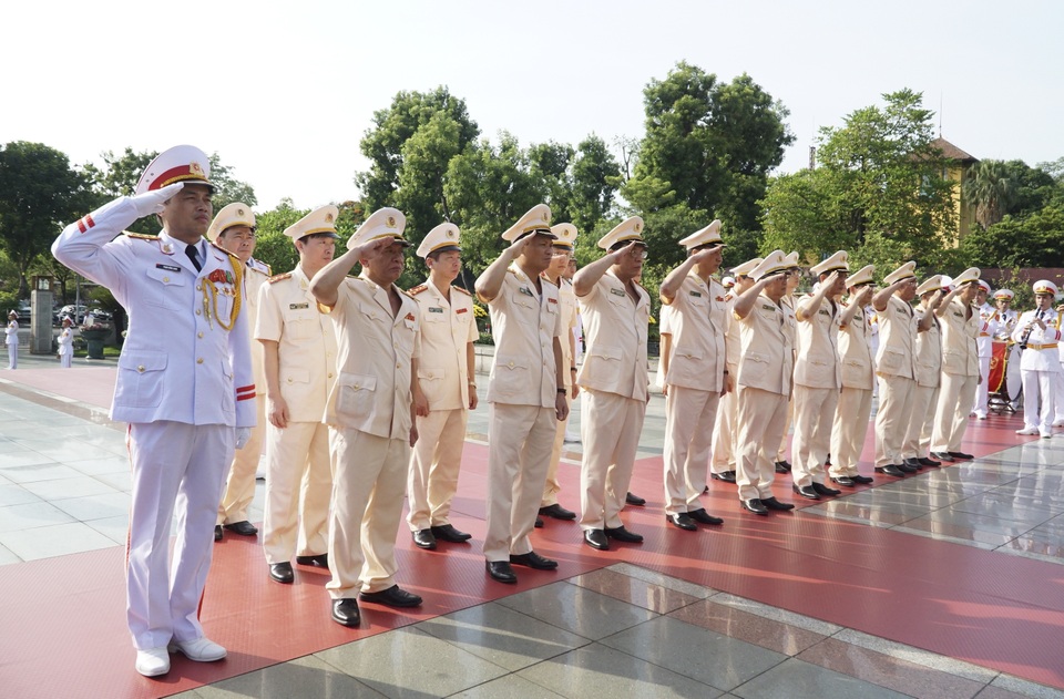 Lãnh đạo Đảng, Nhà nước viếng Lăng Bác - 9 Lãnh đạo Đảng, Nhà nước viếng Lăng Bác - 9