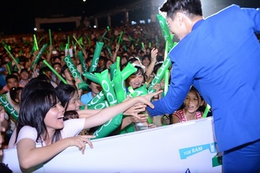 Hàng chục ngàn sinh viên hào hứng "Ngày hội Neo 3" tại TPHCM