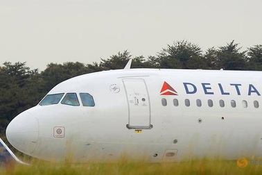 Máy bay Mỹ quay đầu vì hành khách tự nhận là "Chúa trời giải cứu thế giới"