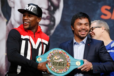 Pacquiao & Mayweather ra mắt chiếc đai nạm kim cương, giá triệu đô
