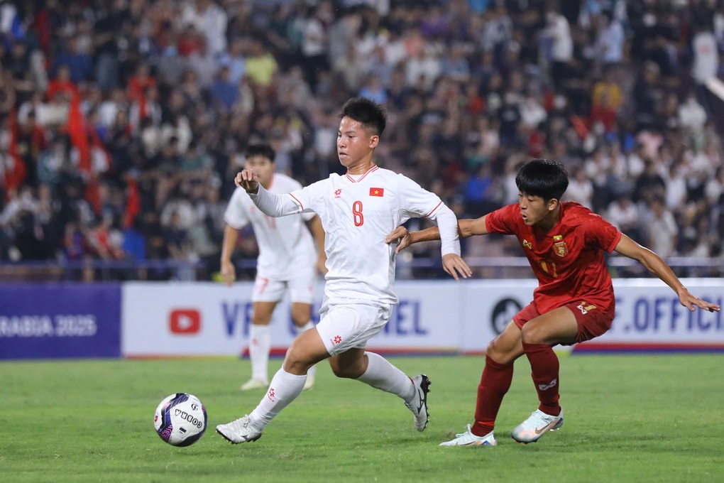 Đánh bại U17 Myanmar, U17 Việt Nam rộng cửa dự giải châu Á - 1