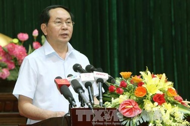 Chủ tịch nước trả lời phỏng vấn AFP trước khi đón Tổng thống Hollande