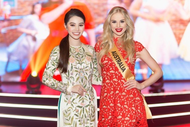 Hoa hậu “Hội con nhà giàu” Việt và Hoa hậu Australia thích thú vì sống gần nhà