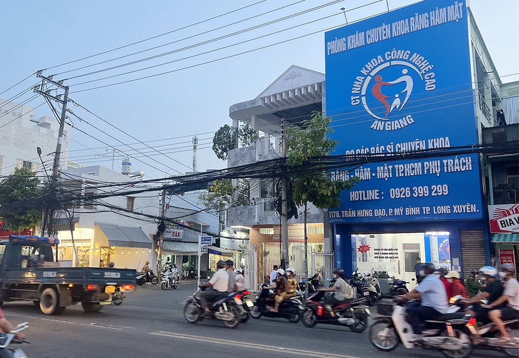 Giám đốc mua bằng đại học răng hàm mặt giả, hành nghề bác sĩ nha khoa - 2 Giám đốc mua bằng đại học răng hàm mặt giả, hành nghề bác sĩ nha khoa - 2