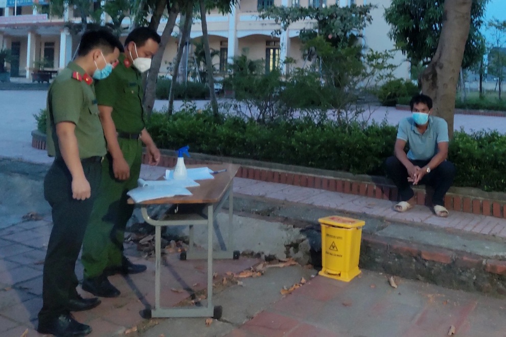 Từ Hà Nội về quê, sợ cách ly, khai gian đi từ Thanh Hóa - 1 Từ Hà Nội về quê, sợ cách ly, khai gian đi từ Thanh Hóa - 1