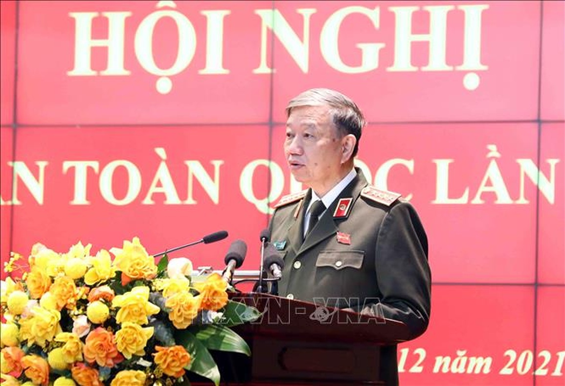 Thủ tướng: Công an cách mạng đặt lợi ích dân tộc và nhân dân lên trên hết - 3 Thủ tướng: Công an cách mạng đặt lợi ích dân tộc và nhân dân lên trên hết - 3
