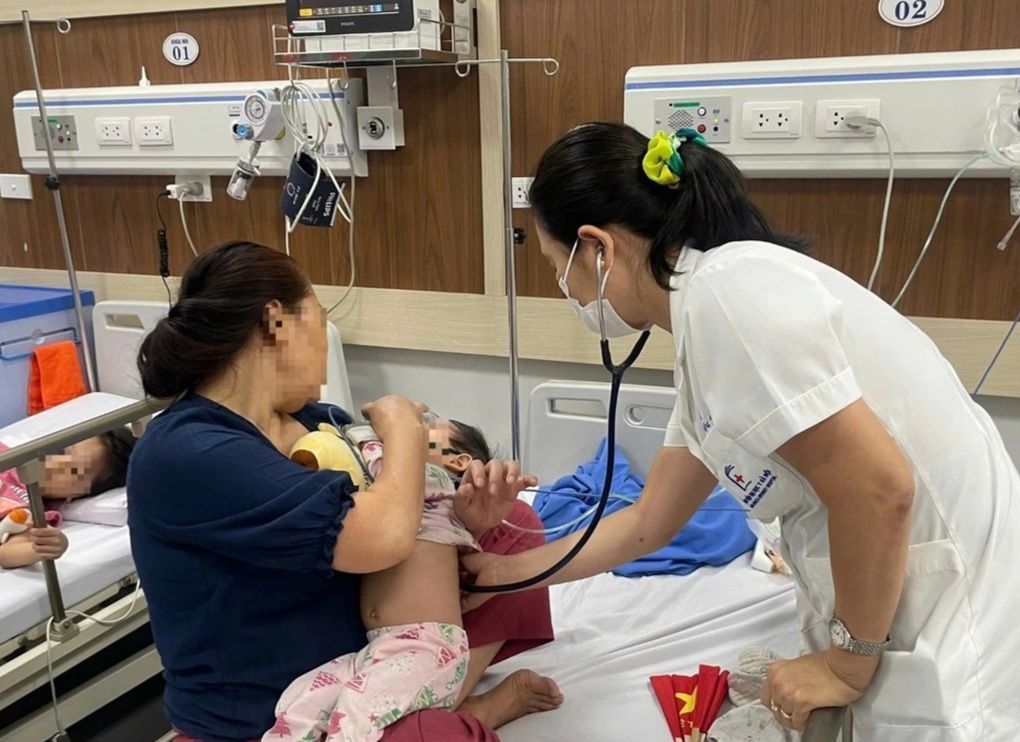 Trẻ dưới 6 tháng tuổi nhiễm RSV có thể chuyển nặng chỉ sau một đêm - 2