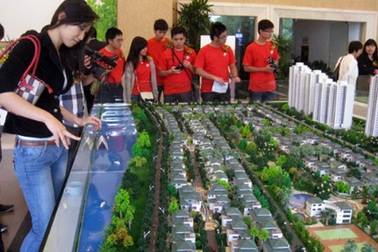 Hết thời "buôn nước bọt", bán nhà ở quán trà đá